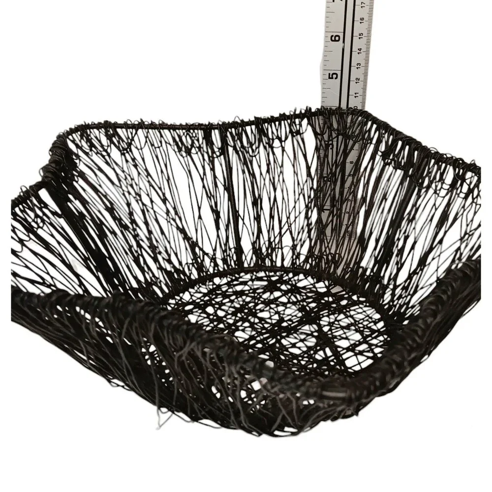 Star Shaped Black Metal Woven Basket Catchall Bread Basket 1.5 Lbs 11